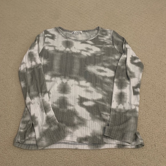 Tie dye grey and white long sleeve. lightweight material. barely worn. - Picture 2 of 2